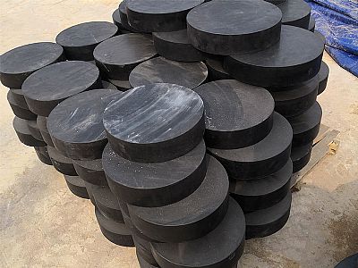 安阳板式橡胶支座由若干层橡胶片与薄钢板经加压硫化